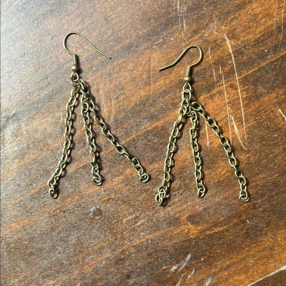 Elegant Brass Chain Dangle Earrings